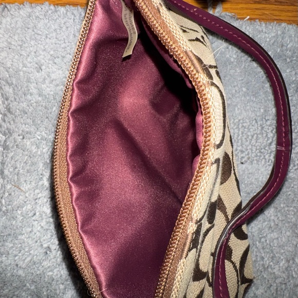 Coach purse - Picture 4 of 4